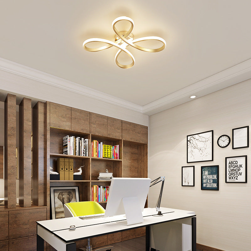 Rovenature Ceiling Light in Gold