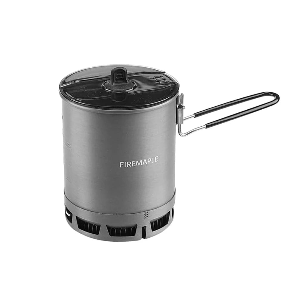 Ultralight FireMaple G3 Petrel camping pot with heat exchanger, 600ml capacity, made of durable metal, designed for efficient cooking and boiling of liquids, features a cylindrical shape suitable for outdoor camping.