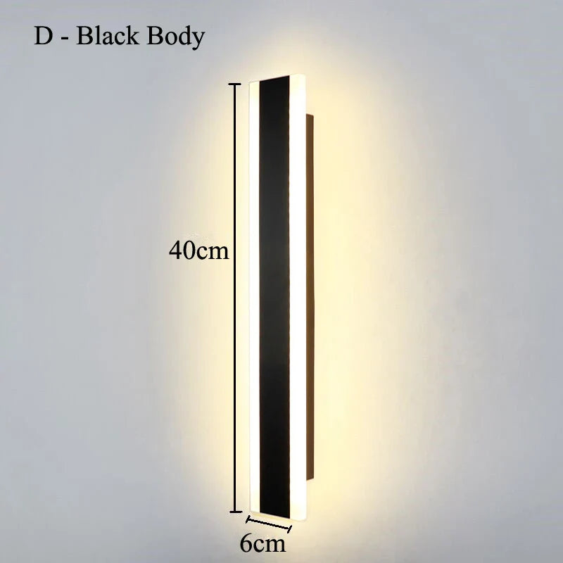 Linear Wall Lamp Black - Minimalist Elegance for Rovenature