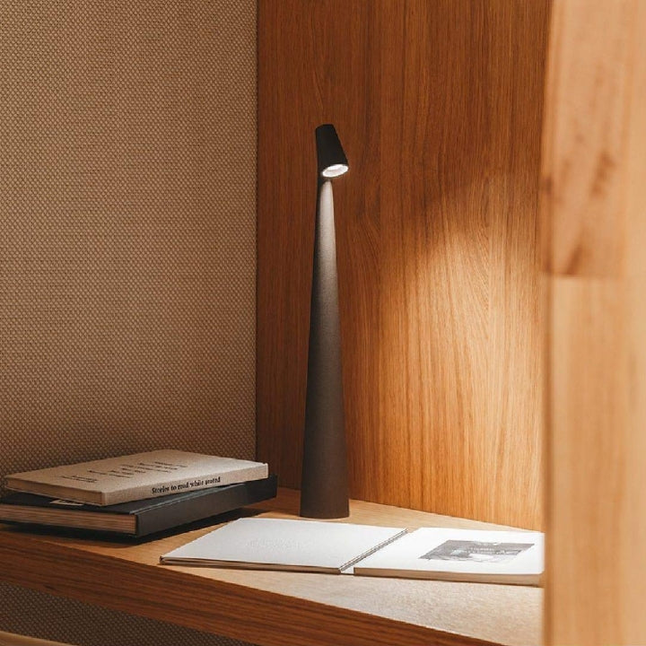 Rovenature Sculpting Table Lamp